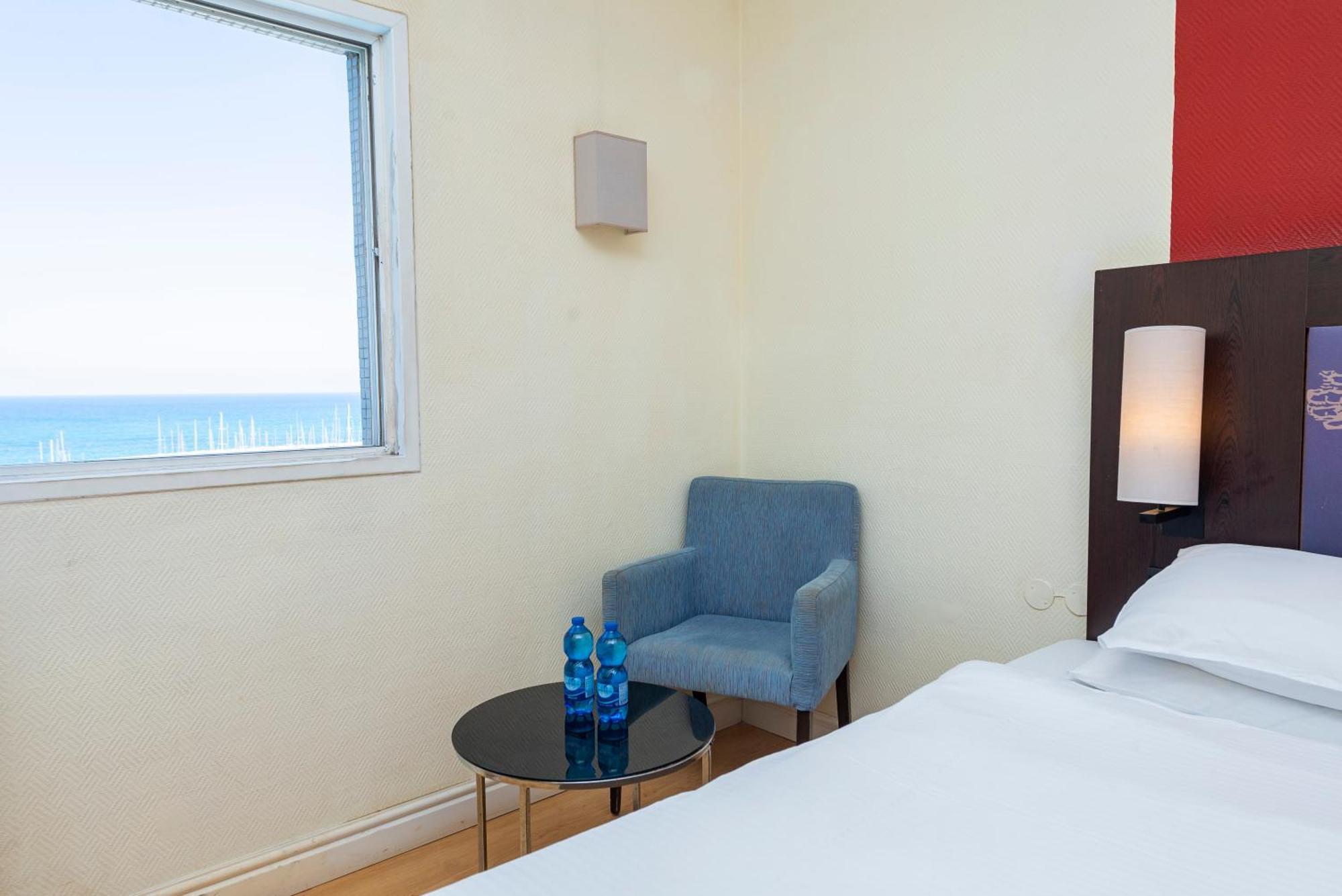 Hotel Basel Tel-Aviv Экстерьер фото